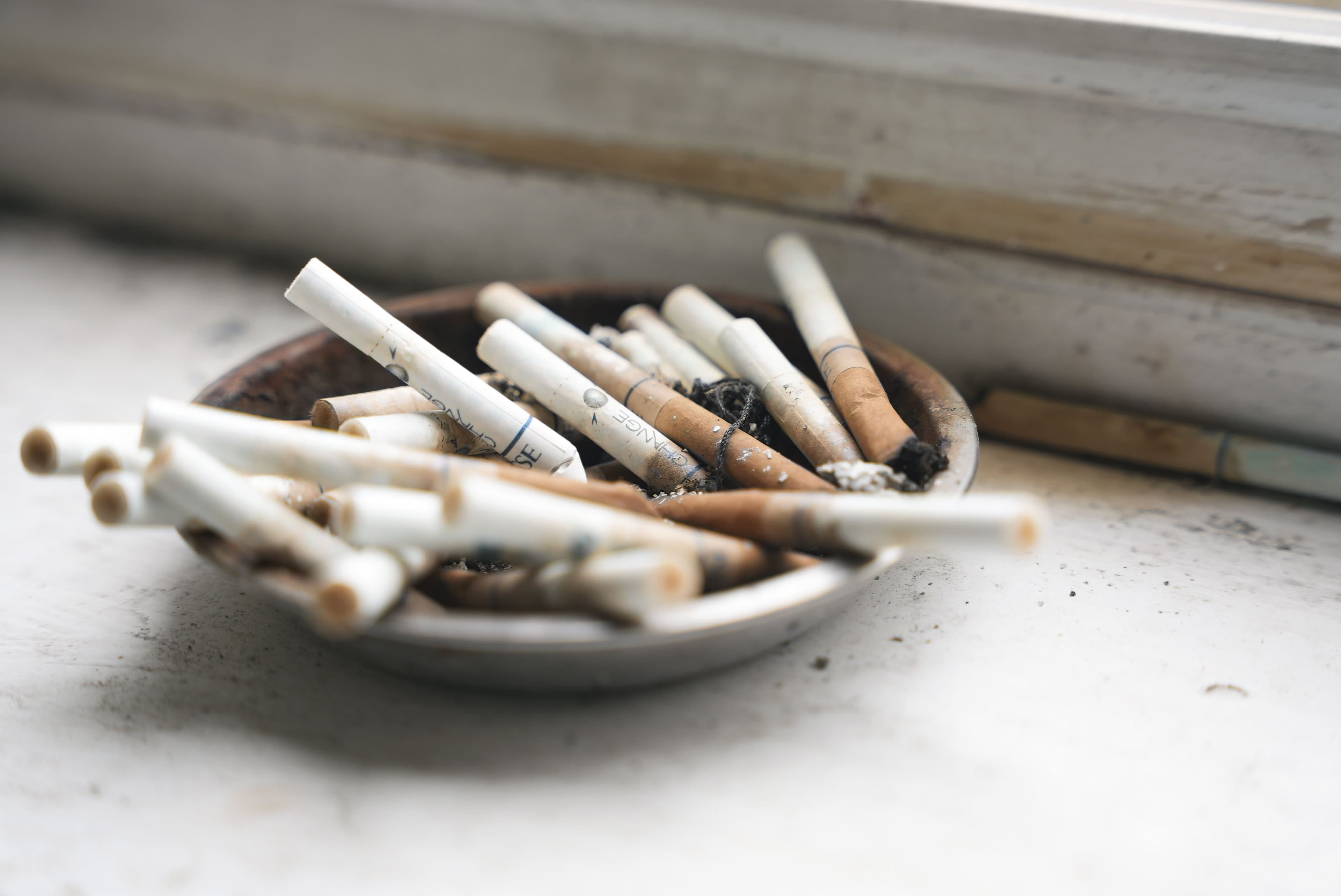 How 40$-per-pack Cigarettes Pushed Australians to the Black Market